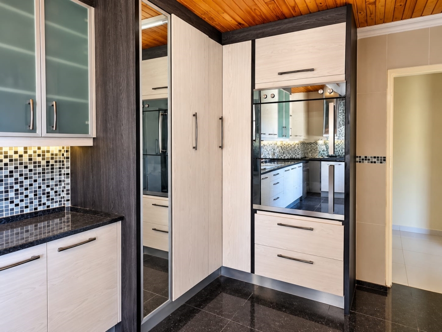 To Let 4 Bedroom Property for Rent in Fichardt Park Free State